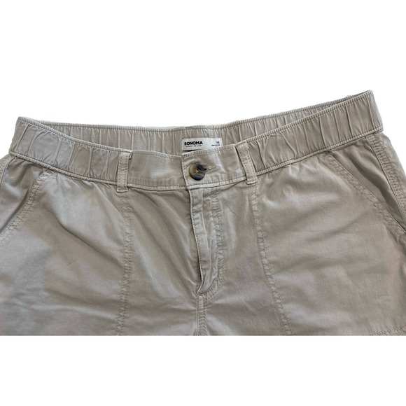 Sonoma Womens Bermuda Khaki Shorts Size 16 Elastic Waist Cotton Pockets - Picture 2 of 7